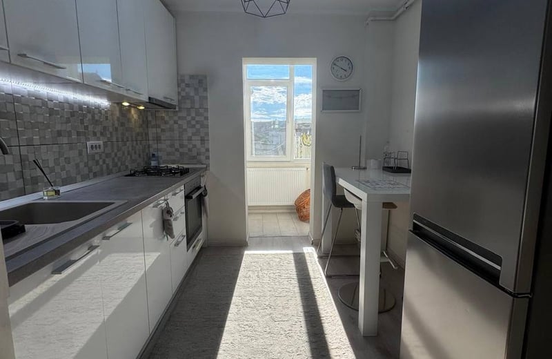 Rental of a comfortable 2-room apartment, 53 m², Tomis 3, Constanta, Romania